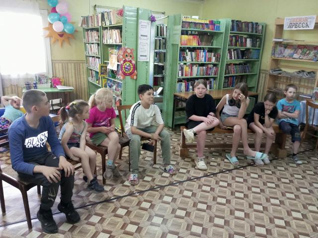 Своя игра в Шиловской библиотеке