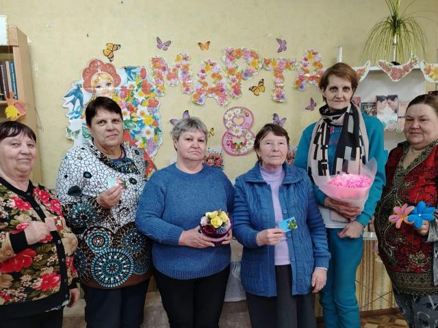 &laquo;Все для милых, нежных и любимых&raquo;