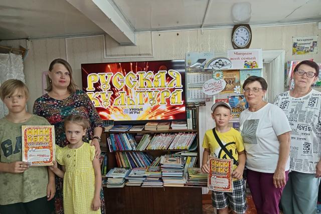 Мини-квиз &laquo;Русская культура&raquo; в Верхнеуфтюгской библиотеке