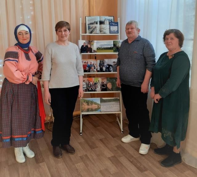 &laquo;Многоточья&raquo; презентация книги