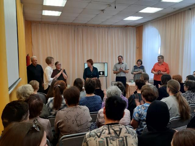 ЛИТЕРАТУРНО-МУЗЫКАЛЬНАЯ ГОСТИНАЯ  &laquo;ПОСЛЕДНИЕ РОМАНТИКИ УШЕДШЕГО ВЕКА&raquo;