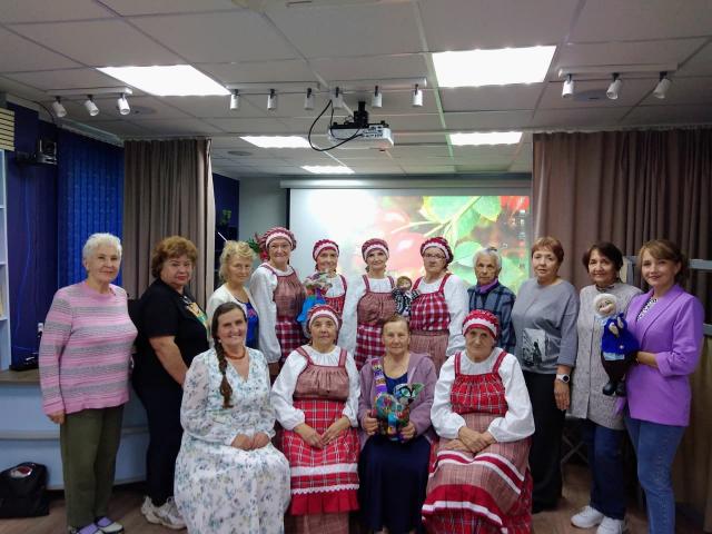 ПРЕМЬЕРА КУКОЛЬНОГО СПЕКТАКЛЯ &laquo;СЯДЕМ ЧТО ЛИ, ВСПОМНИМ ЧТО ЛИ&hellip;&raquo;